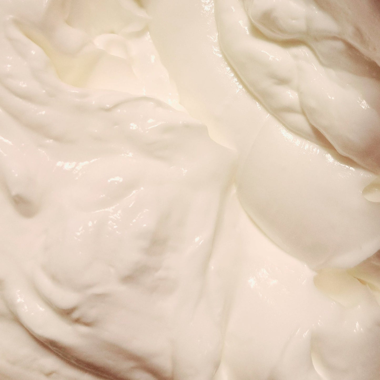 Coconilla -Body Butter- Lotion